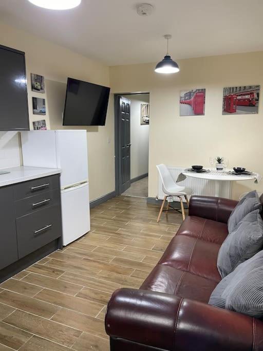 Modern 2 Bedroom Apartment In Derby City Centre Eksteriør billede